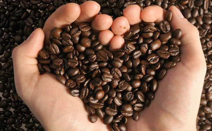 SWEET TALK: The Buzz Around Caffeine In Your Beauty Routine